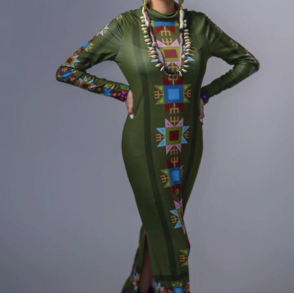 Osamuskwasis dress